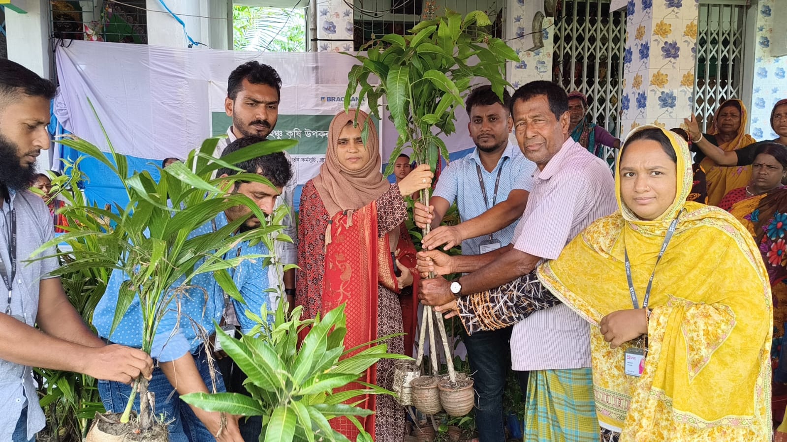 বাগেরহাটের রামপালে ব্র্যাকের বৃক্ষরোপণ কর্মসূচি